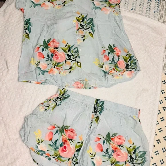 Floral Print Pajama Set - Picture 2 of 2